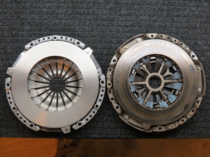 pressure plate - new on left
